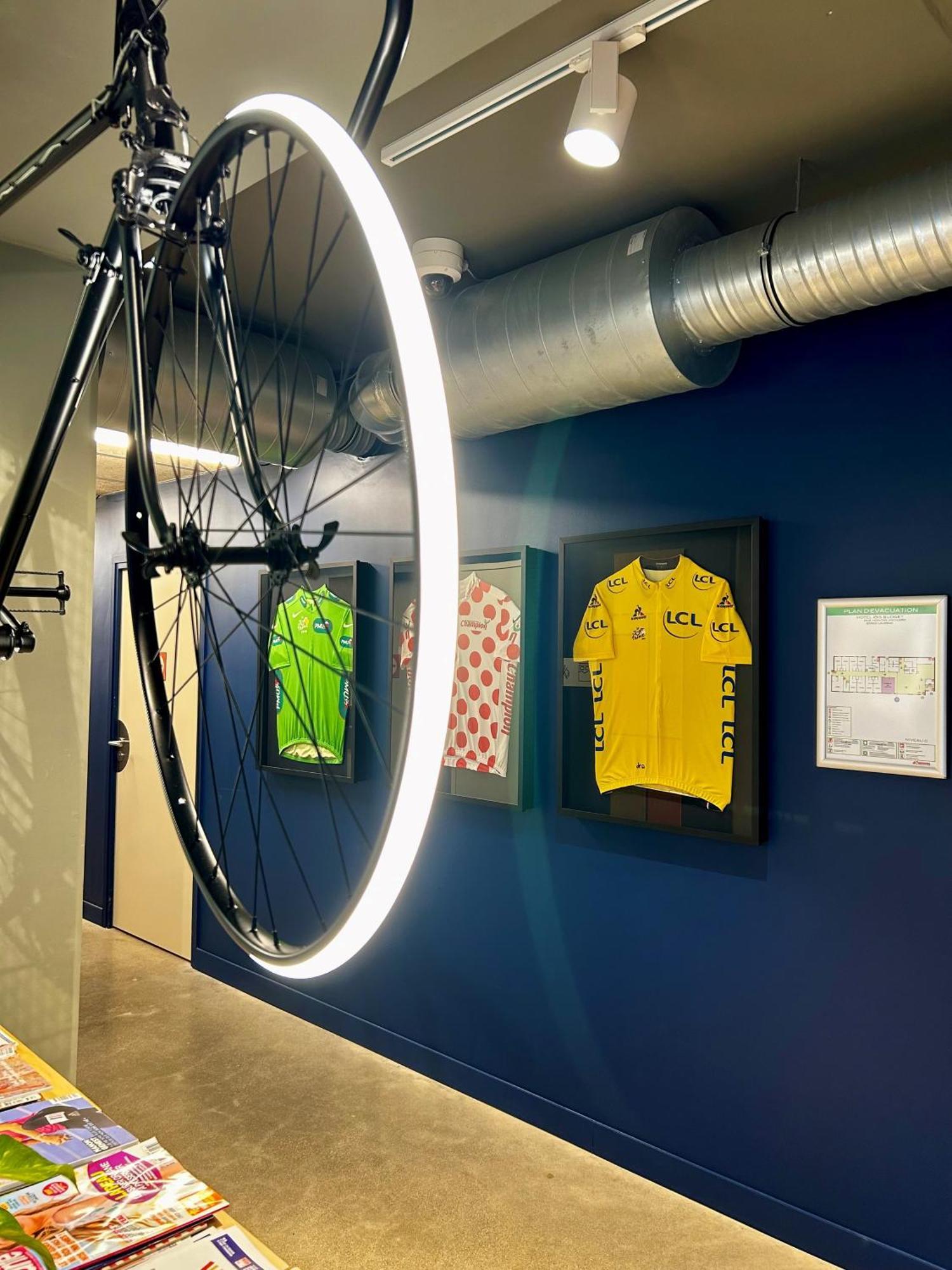 Ibis Budget Loudeac Velodrome Eksteriør bilde